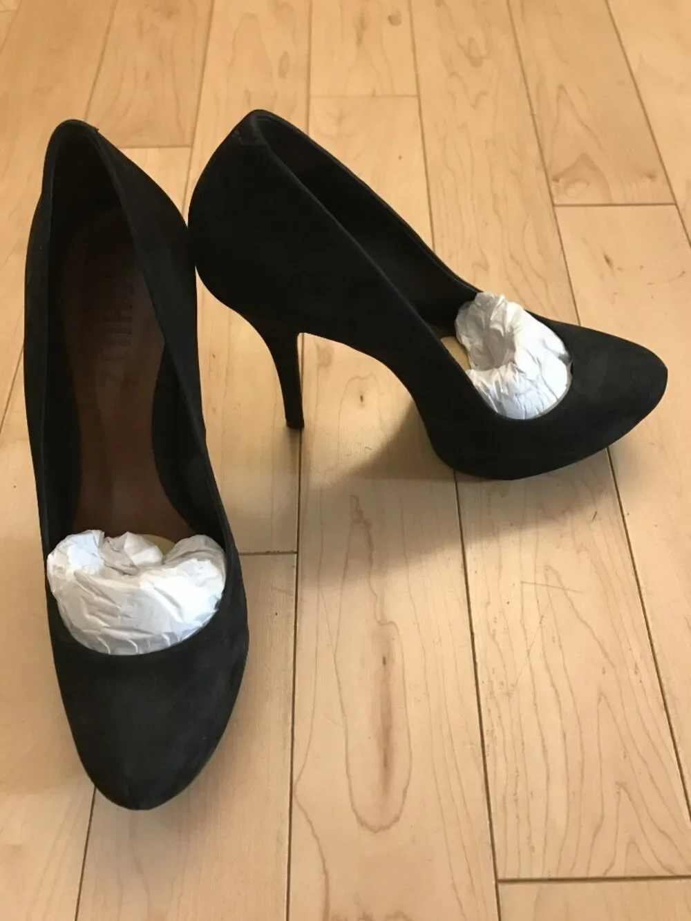 Schutz Black Suede 2.5